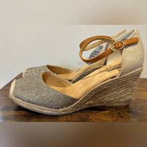 Sonoma Golden Beige and Brown Wedge Sandals
